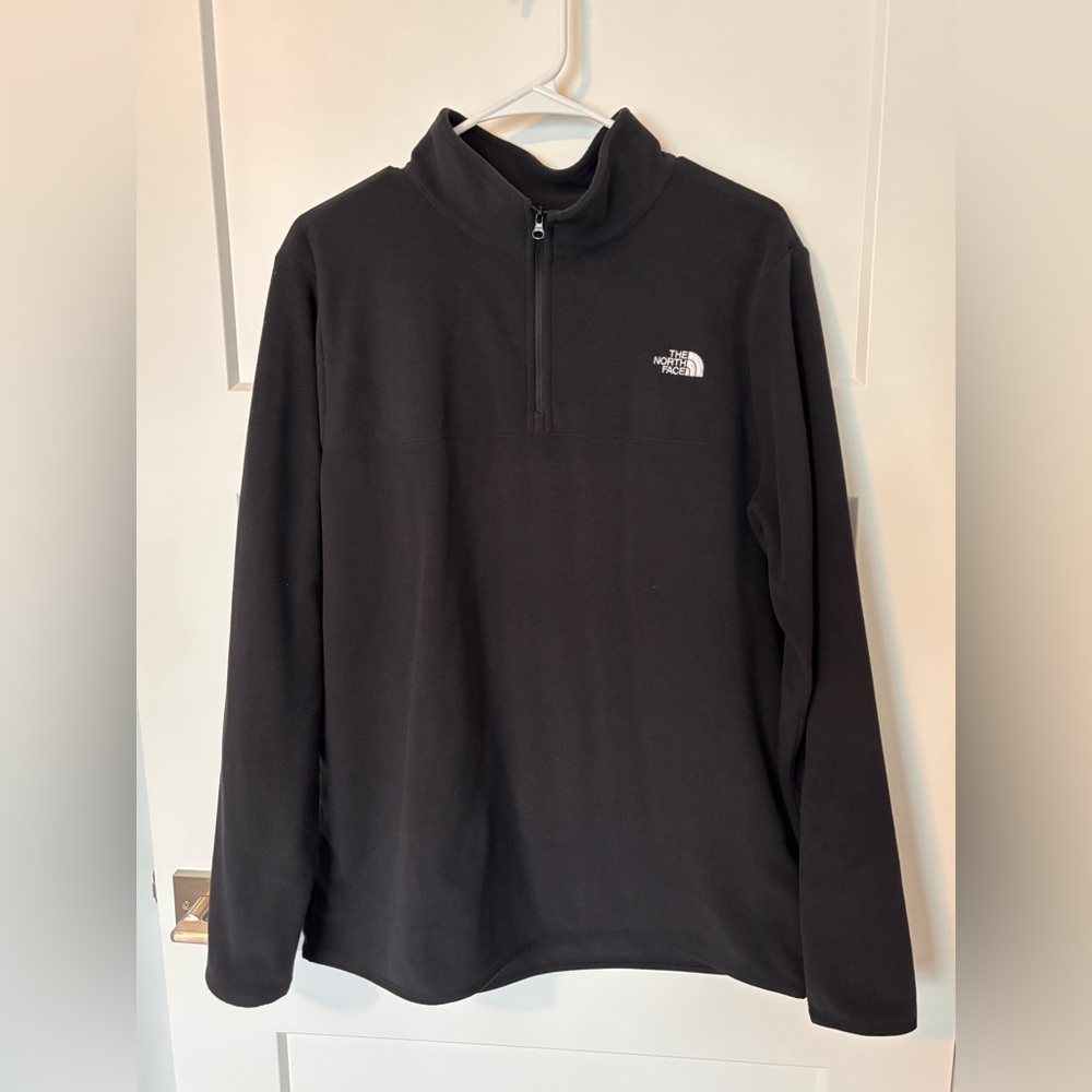 Black North Face quarter zip